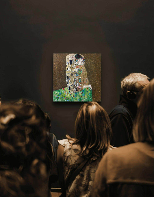 Expressiv-realistisches Gemälde der Kuss – handgemaltes Original Acrylbild (29 x 29 cm) auf Leinwand von H1Z ART in lebendiger Atmosphäre