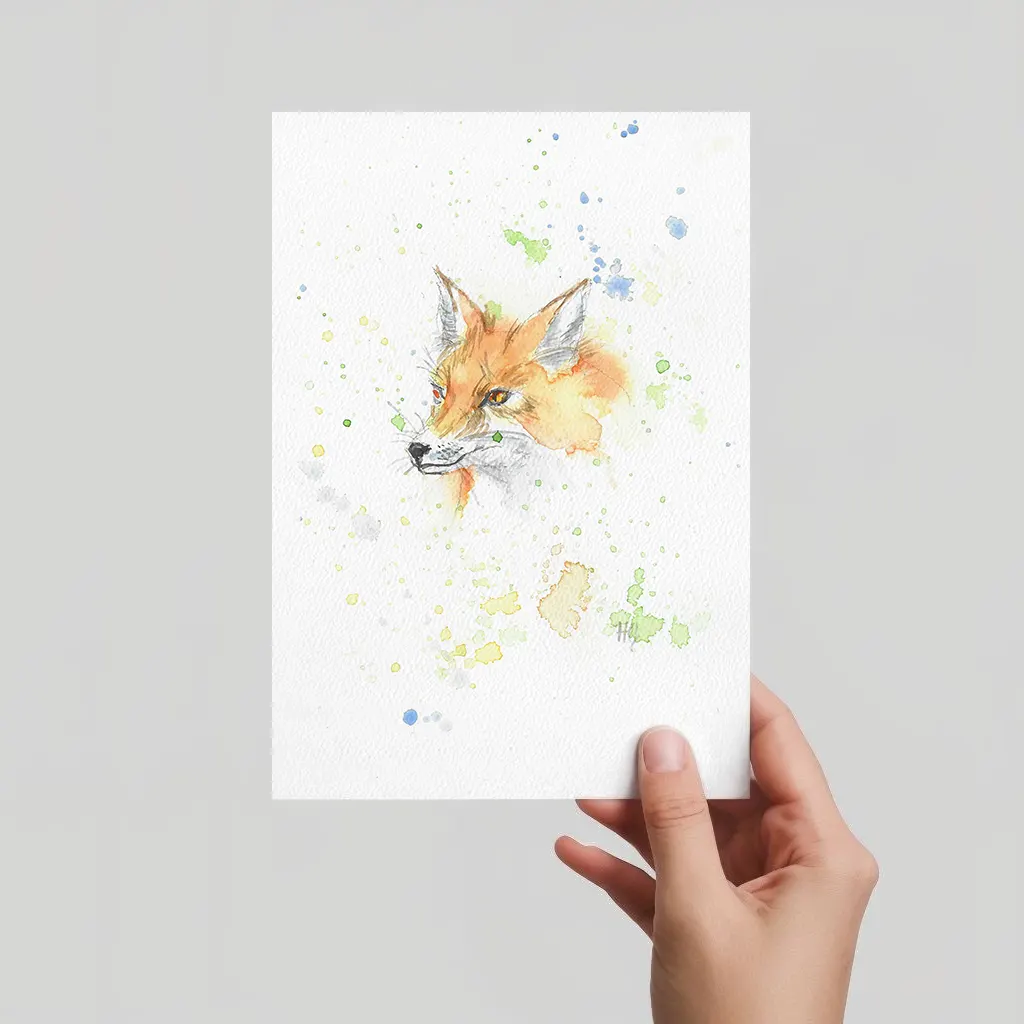 Aquarell Postkarte Fuchs Porträt, handgemalt, expressive Malweise mit gelb-grünen und blauen Farbspritzern.