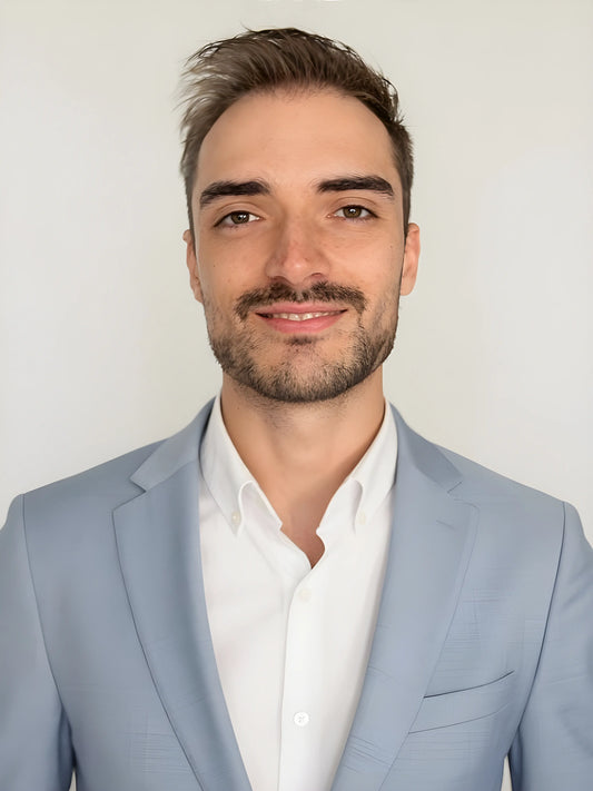 Daniel Heinz (Künstlername: danh1z) – Zeitgenössischer Tiermaler & Acrylkünstler (geb. 2001 in Leipzig)