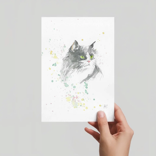 Aquarell Postkarte schwarz-weiße Katze mit leuchtend grünen Augen, handgemalt, expressive Malweise.