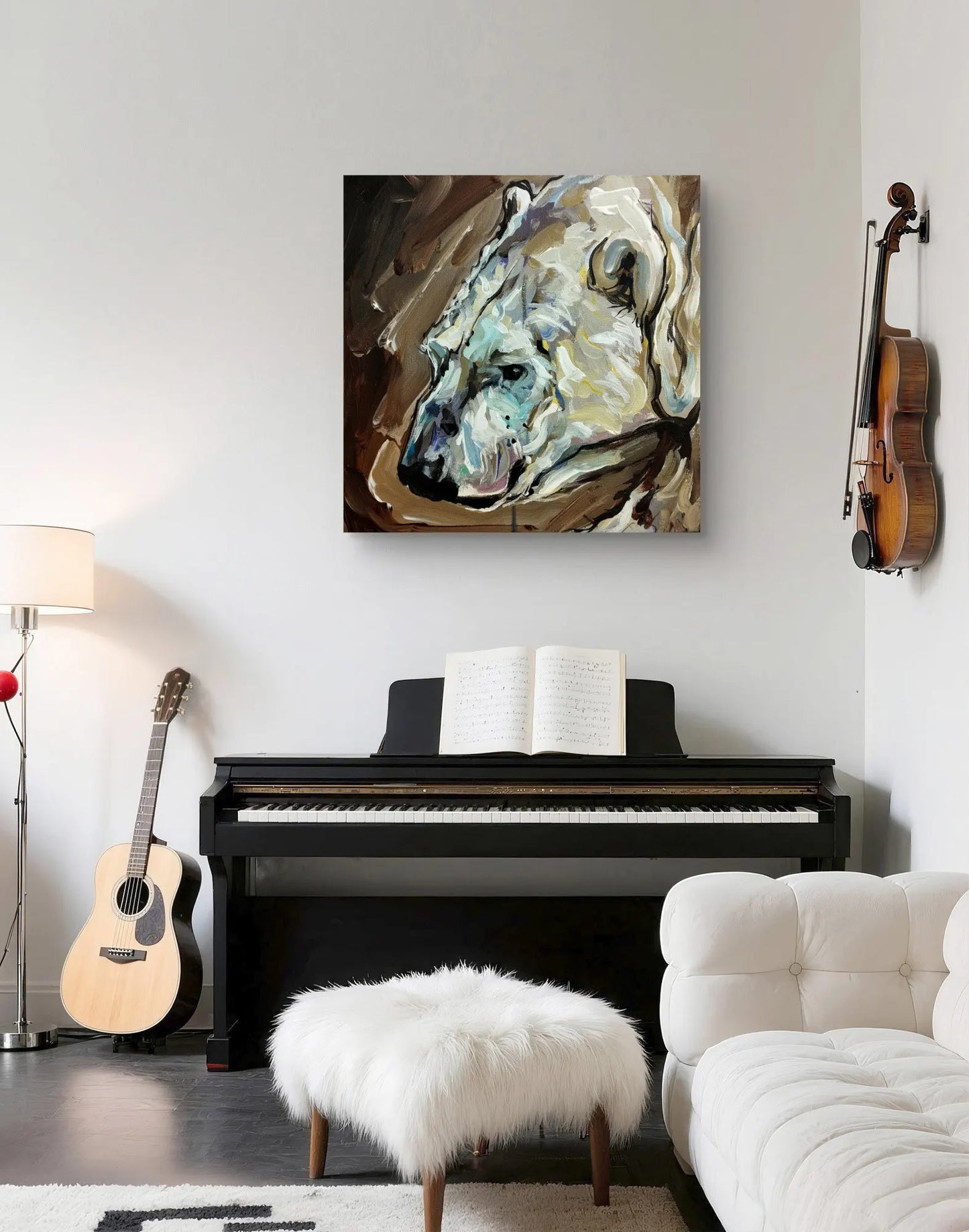 Acrylgemälde Eisbär, expressiv, über schwarzem Klavier im hellen Musikzimmer.
